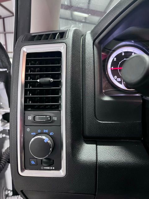 Used 2024 RAM 1500 Classic SLT image 23
