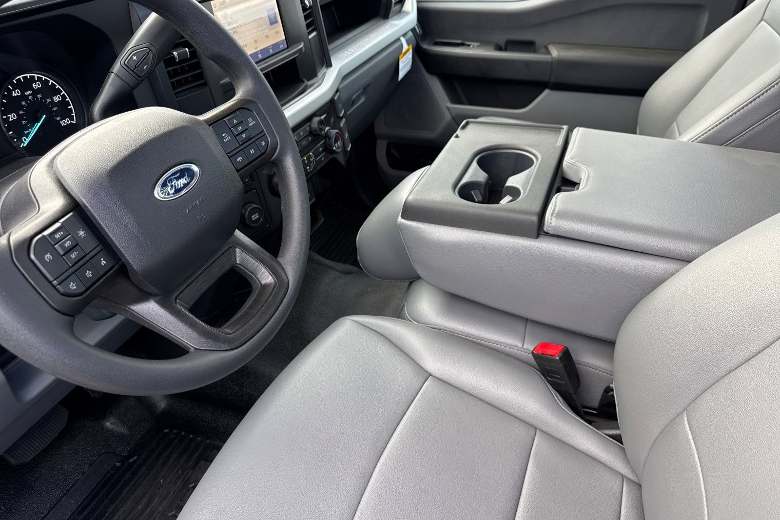 New 2024 Ford F550 2WD Regular Cab Super Duty image 10