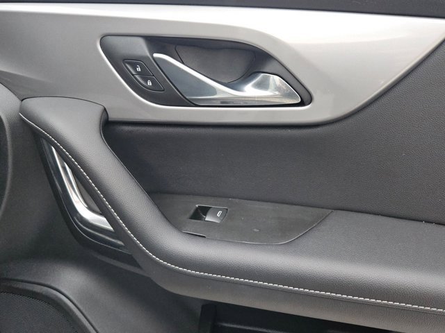 Used 2025 Chevrolet Blazer LT image 34