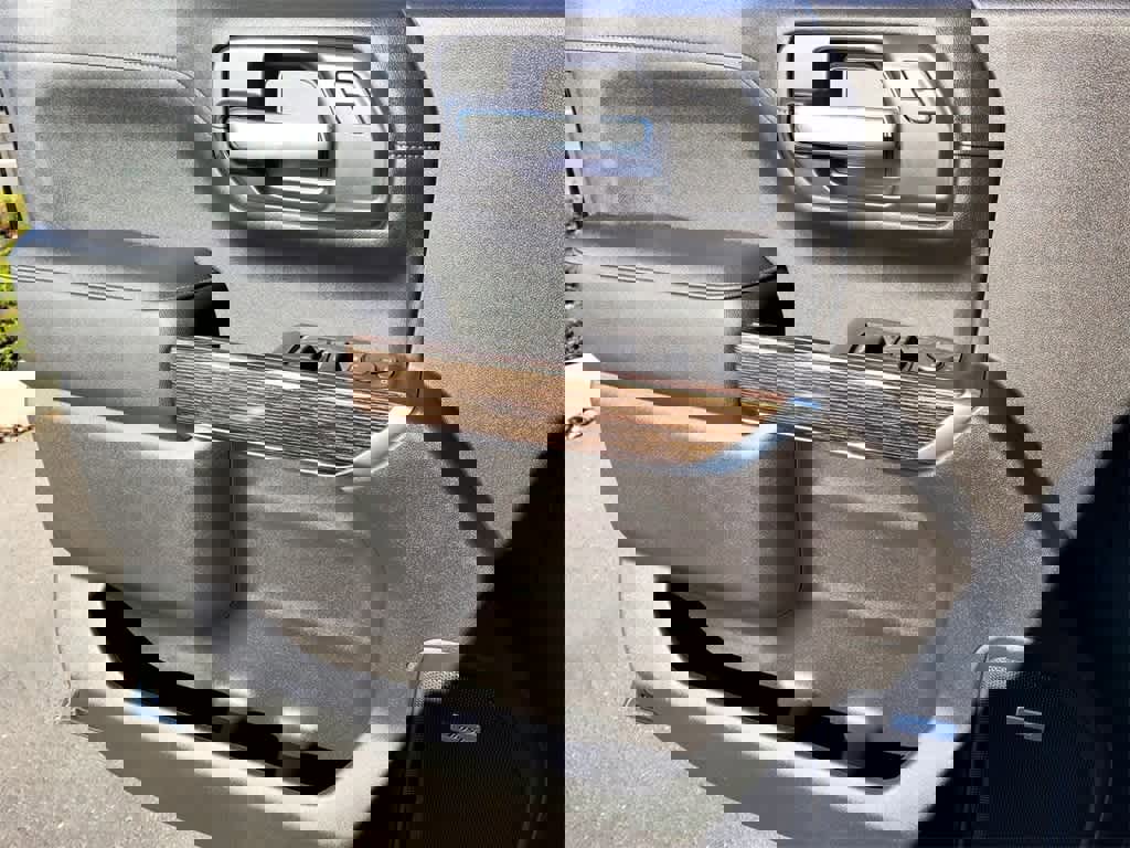 Used 2021 GMC Sierra 1500 Elevation w/ Preferred Package image 14