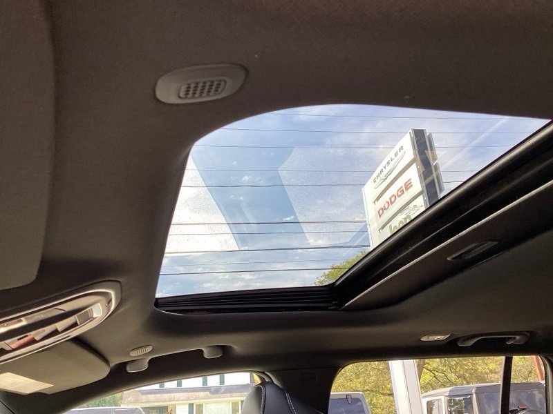 New 2025 Jeep Grand Cherokee Altitude image 25