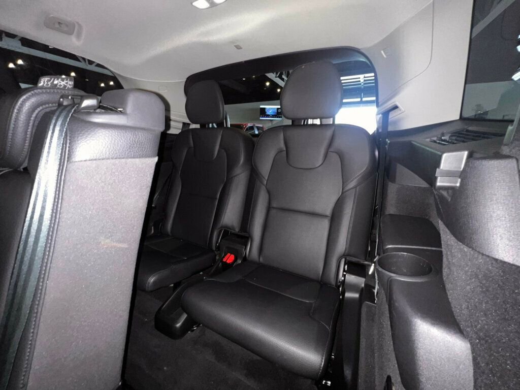Used 2024 Volvo XC90 T8 Plus w/ Protection Package Premier image 16