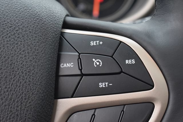 Used 2018 Jeep Cherokee Limited w/ High Altitude Package FWD image 24