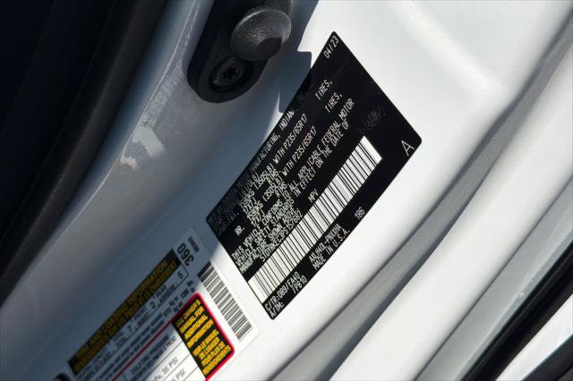 Certified 2023 Toyota Sienna XLE FWD image 33