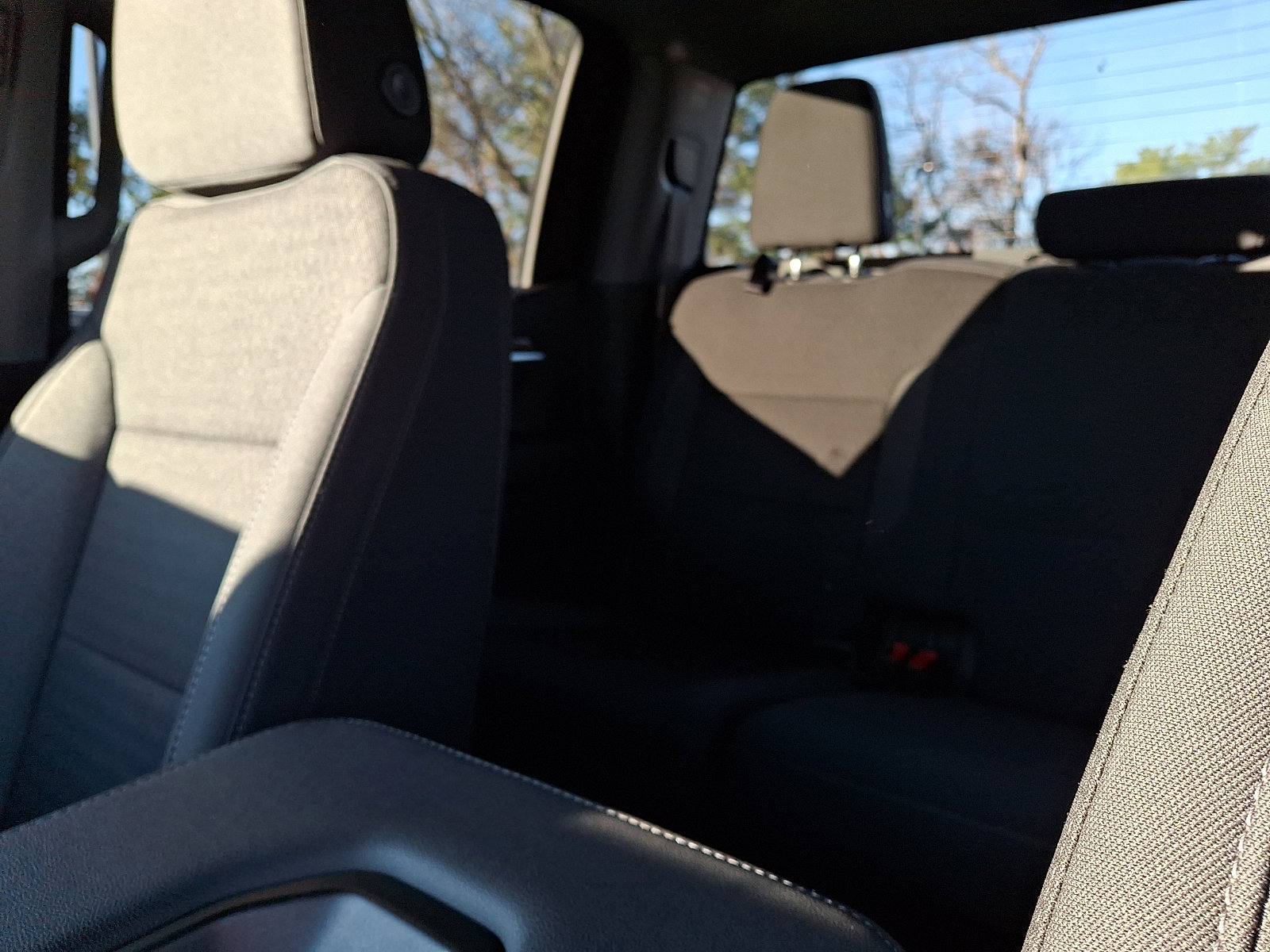 Used 2024 Chevrolet Silverado 1500 LT image 18