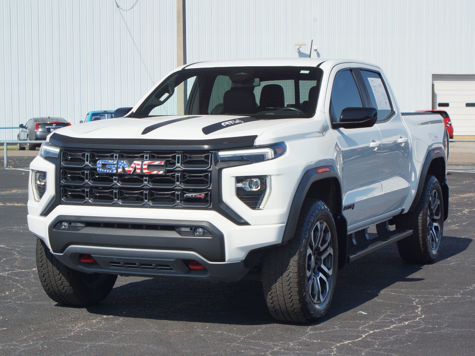 Used 2024 GMC Canyon AT4 w/ Canyon Safety Plus Package AWD/4WD image 2