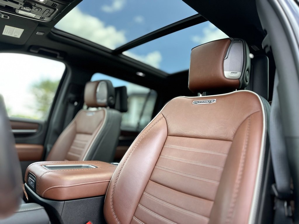 Used 2023 GMC Yukon XL Denali Ultimate image 17