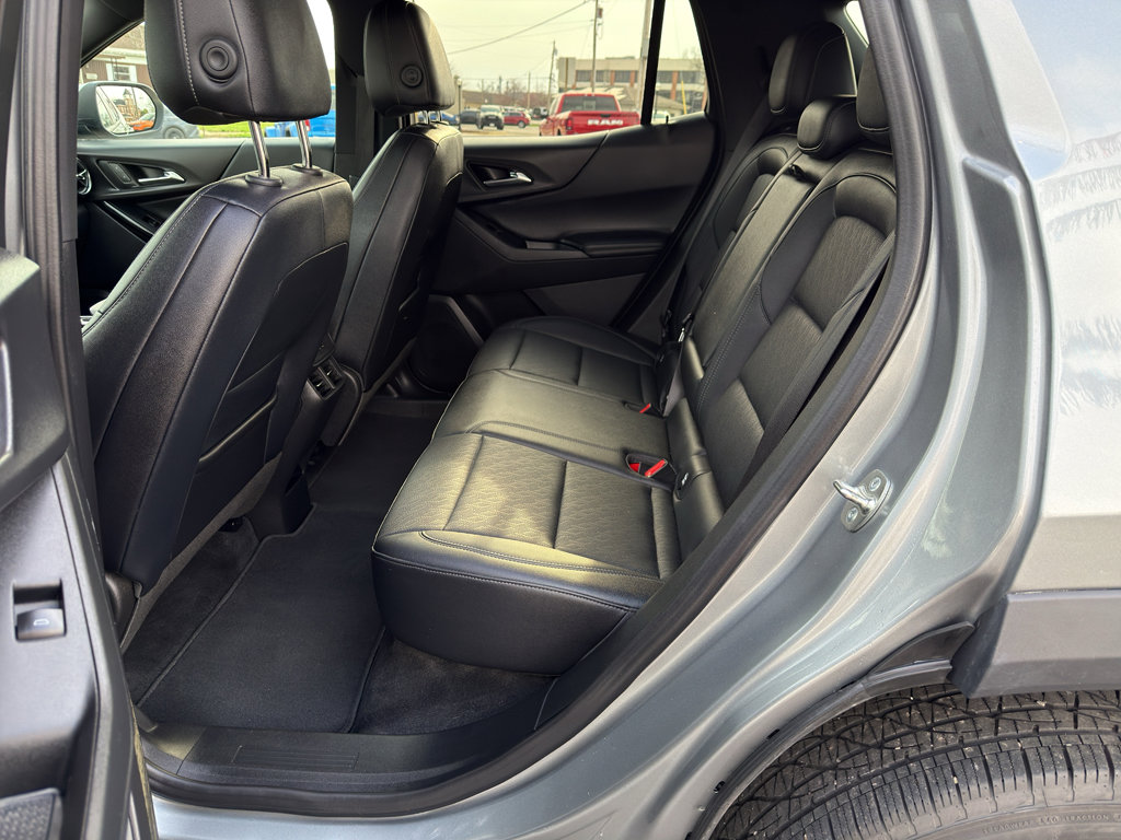 Used 2026 Chevrolet Equinox LT w/ Convenience Package II image 33