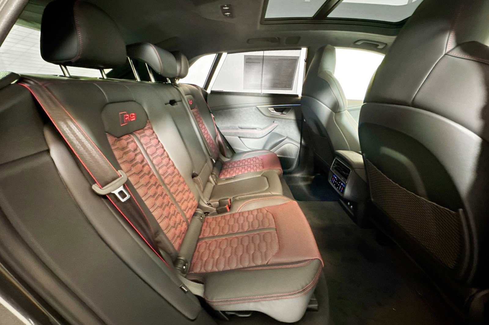 New 2026 Audi RS Q8 performance image 25