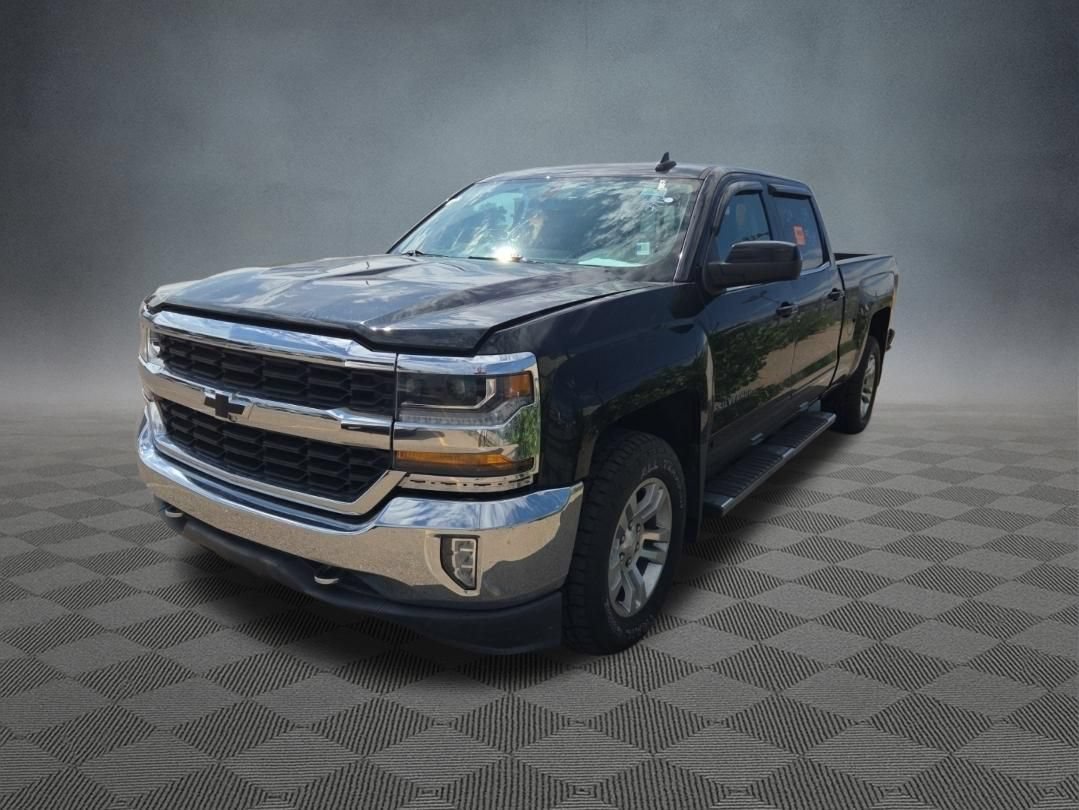 Used 2018 Chevrolet Silverado 1500 LT w/ All Star Edition AWD/4WD image 3