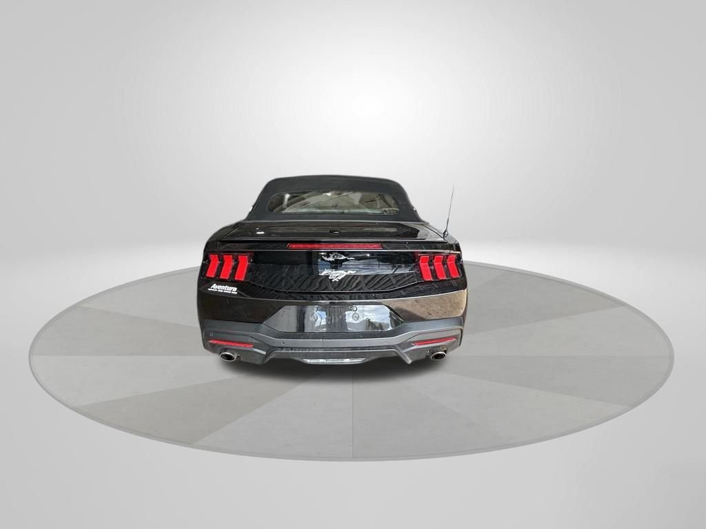 Used 2025 Ford Mustang Premium RWD image 6