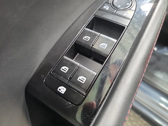 Used 2024 MAZDA MAZDA3 s AWD/4WD image 26