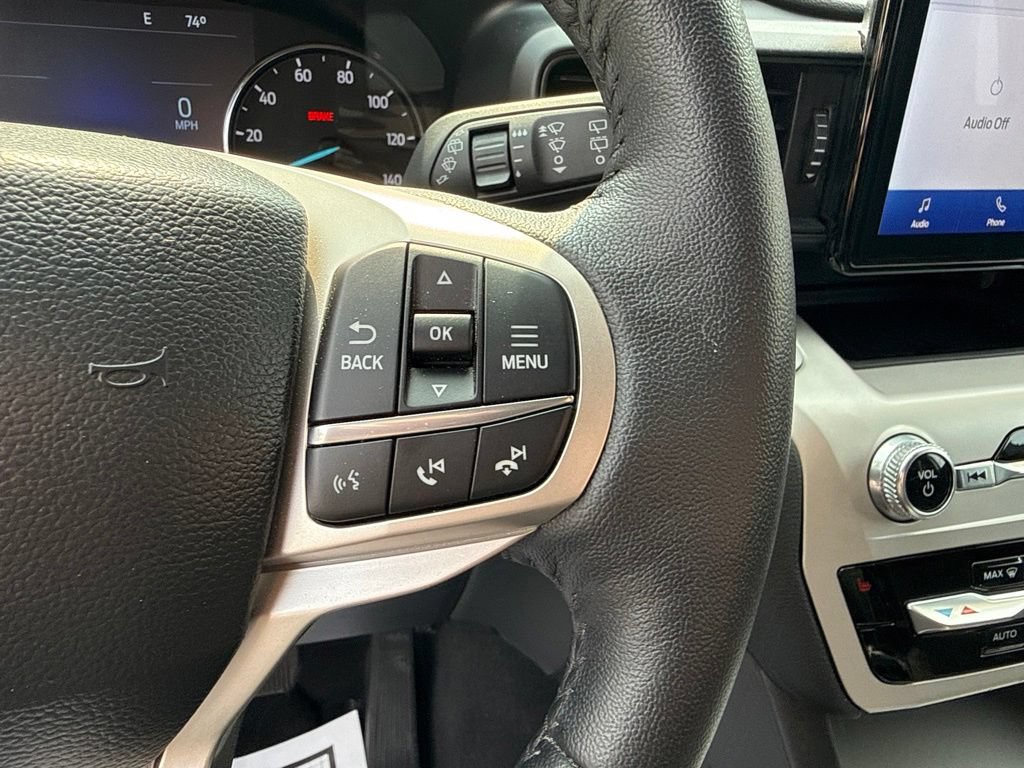 Used 2024 Ford Explorer XLT AWD/4WD image 27