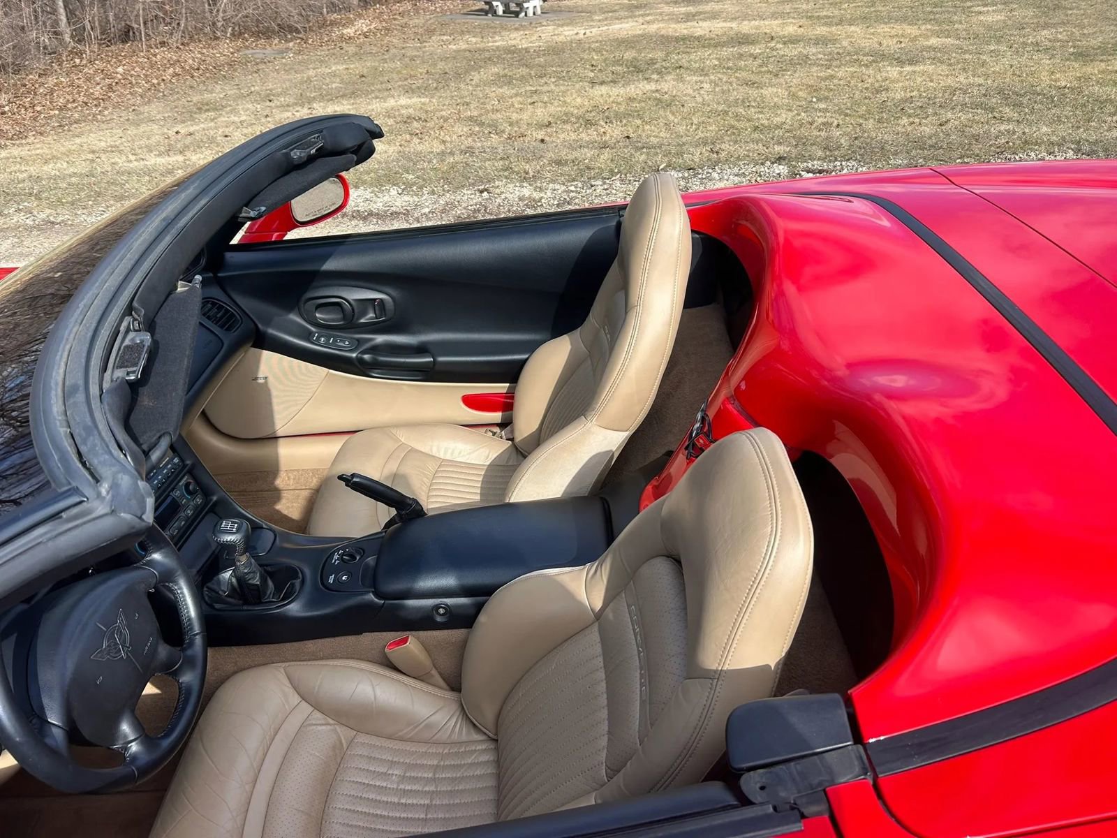 Used 2000 Chevrolet Corvette Convertible w/ Memory Pkg image 11