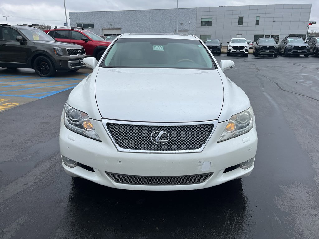 Used 2011 Lexus LS 460 w/ Comfort Pkg image 4