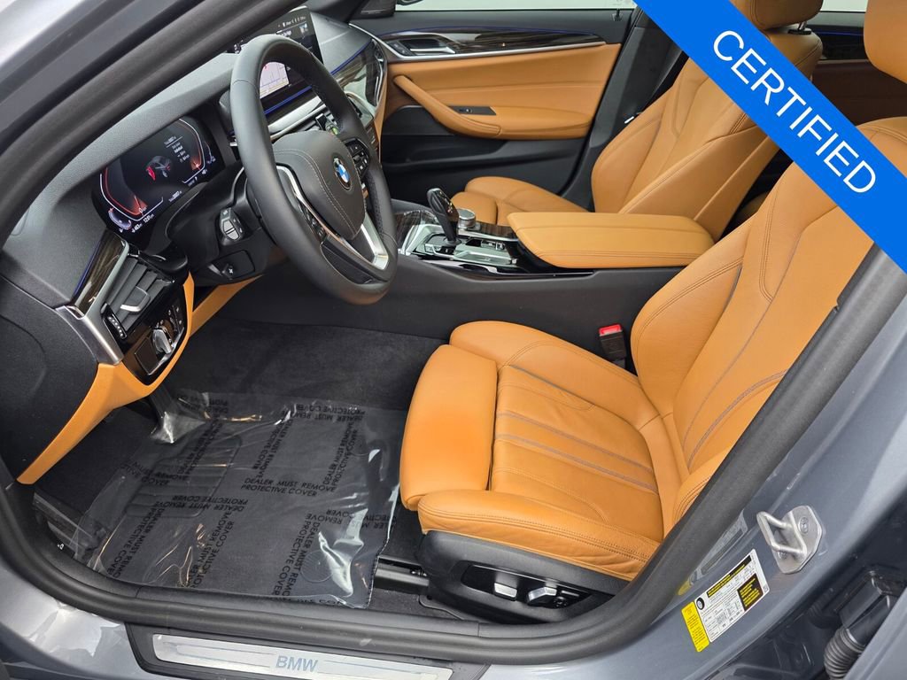 Certified 2023 BMW 530i w/ Premium Package image 9