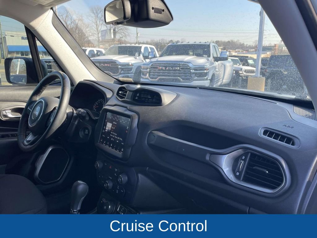 Used 2022 Jeep Renegade Latitude w/ Convenience Group image 14