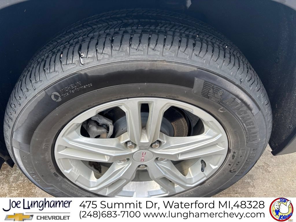 Used 2023 GMC Terrain SLE FWD image 11