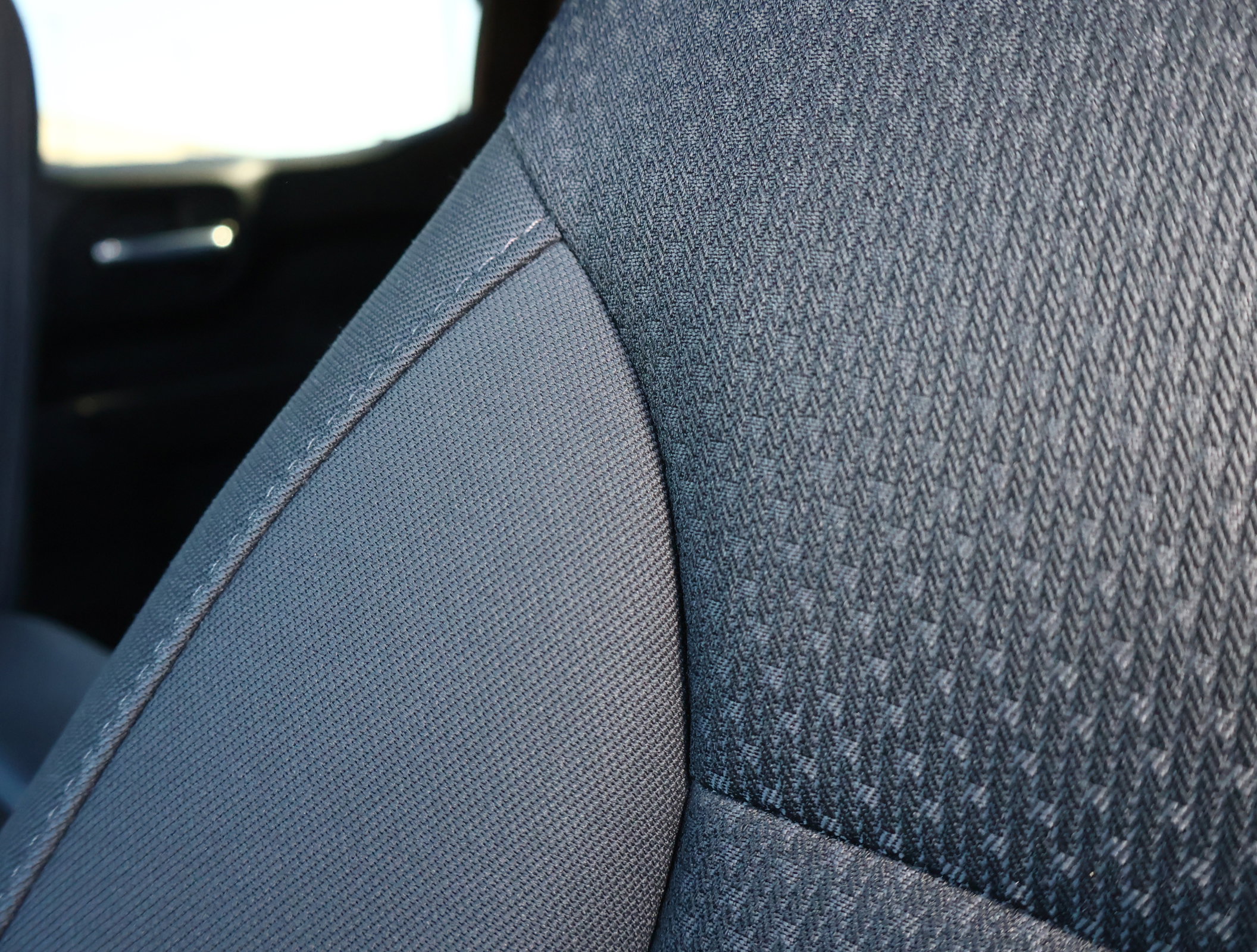 Used 2021 Chevrolet Silverado 1500 Custom Trail Boss w/ LPO, Dark Essentials Package image 9