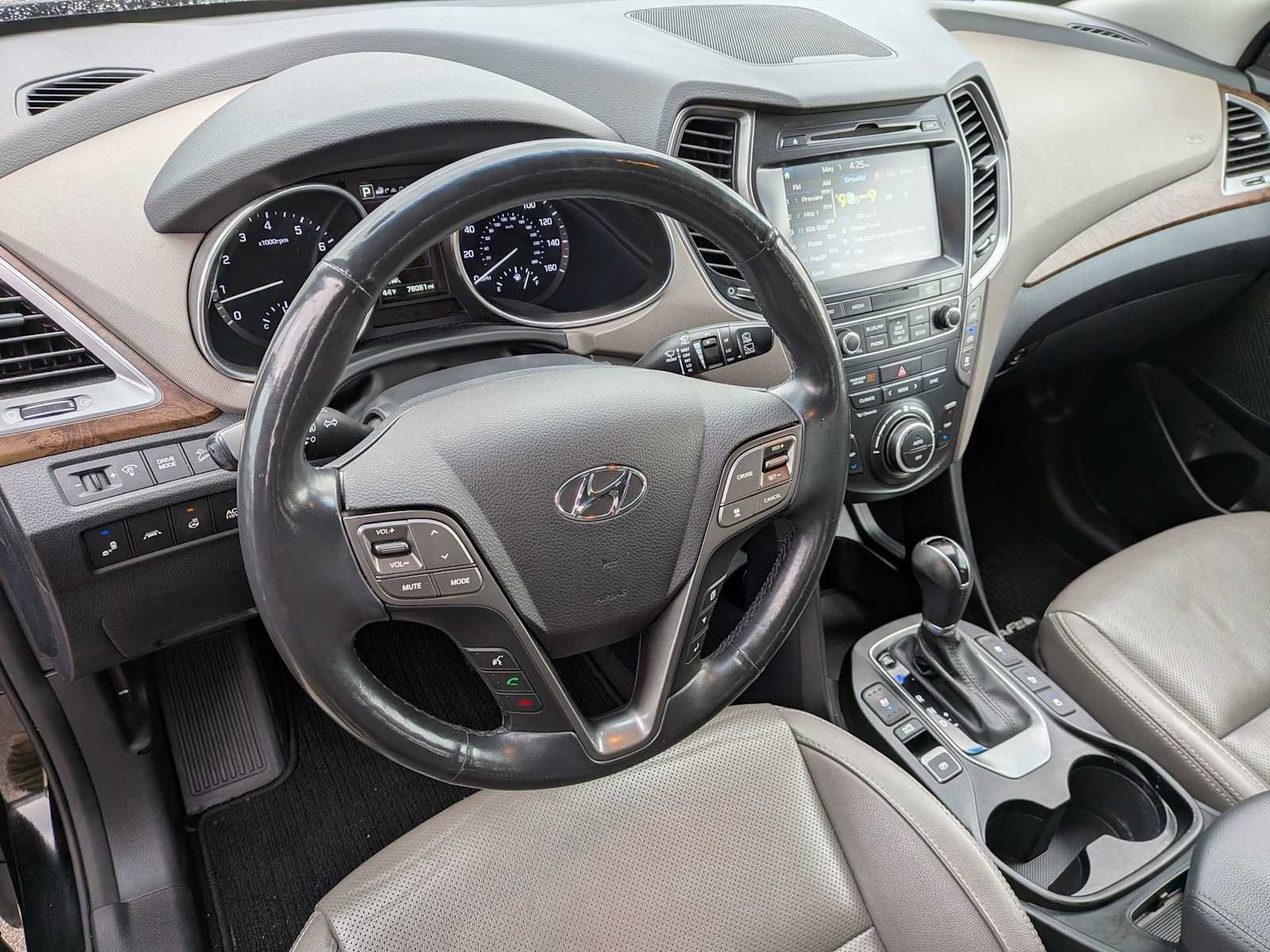 Used 2018 Hyundai Santa Fe AWD w/ SE Ultimate Tech Package 03 image 2