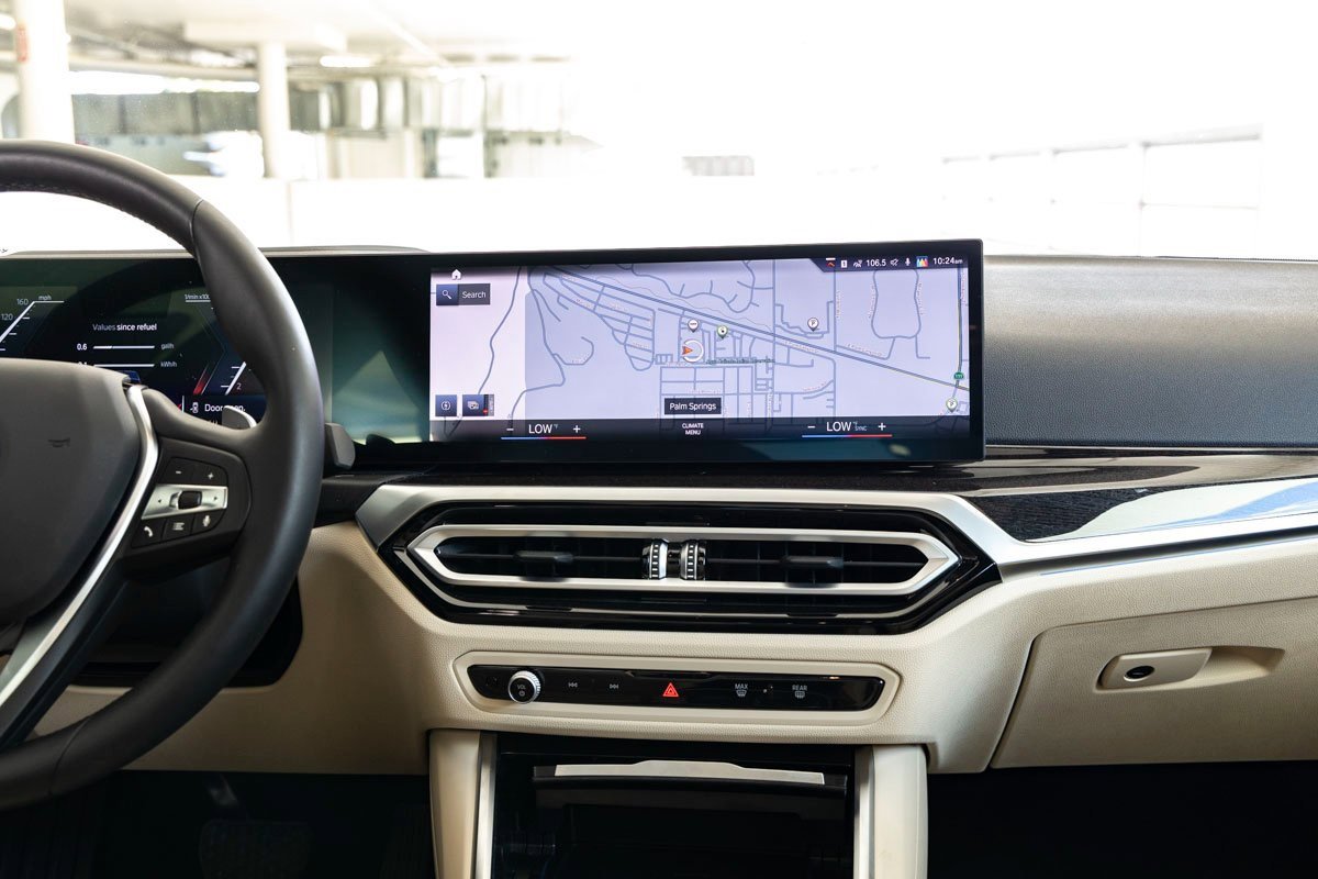 Certified 2023 BMW 330e w/ Premium Package image 12