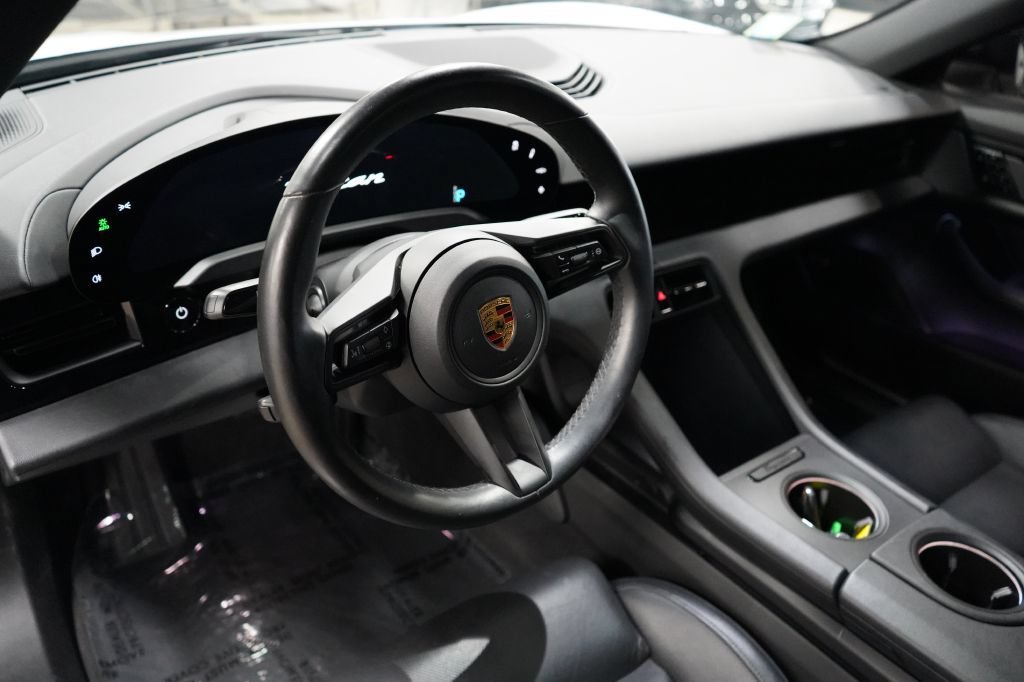 Used 2020 Porsche Taycan 4S w/ Premium Package AWD/4WD image 11