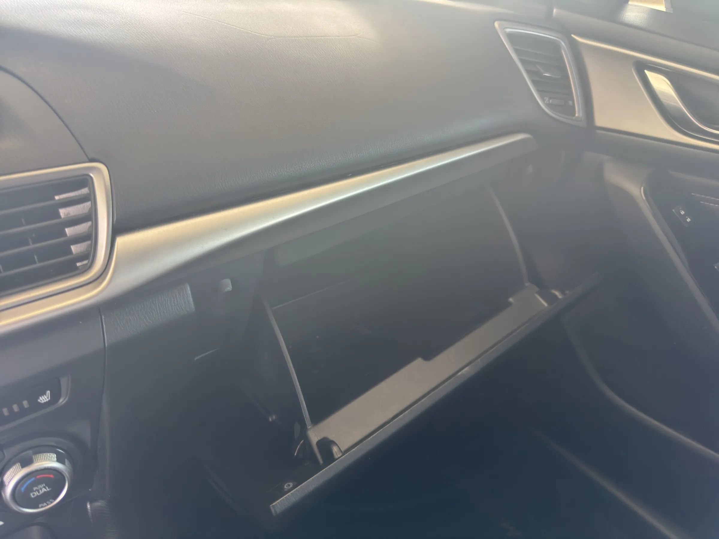 Used 2017 MAZDA MAZDA3 Grand Touring w/ Premium Equipment Package image 31