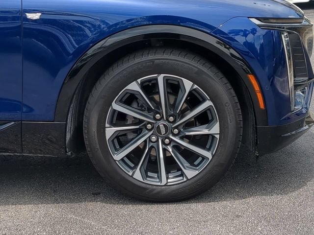 Used 2024 Cadillac Lyriq Sport RWD image 11