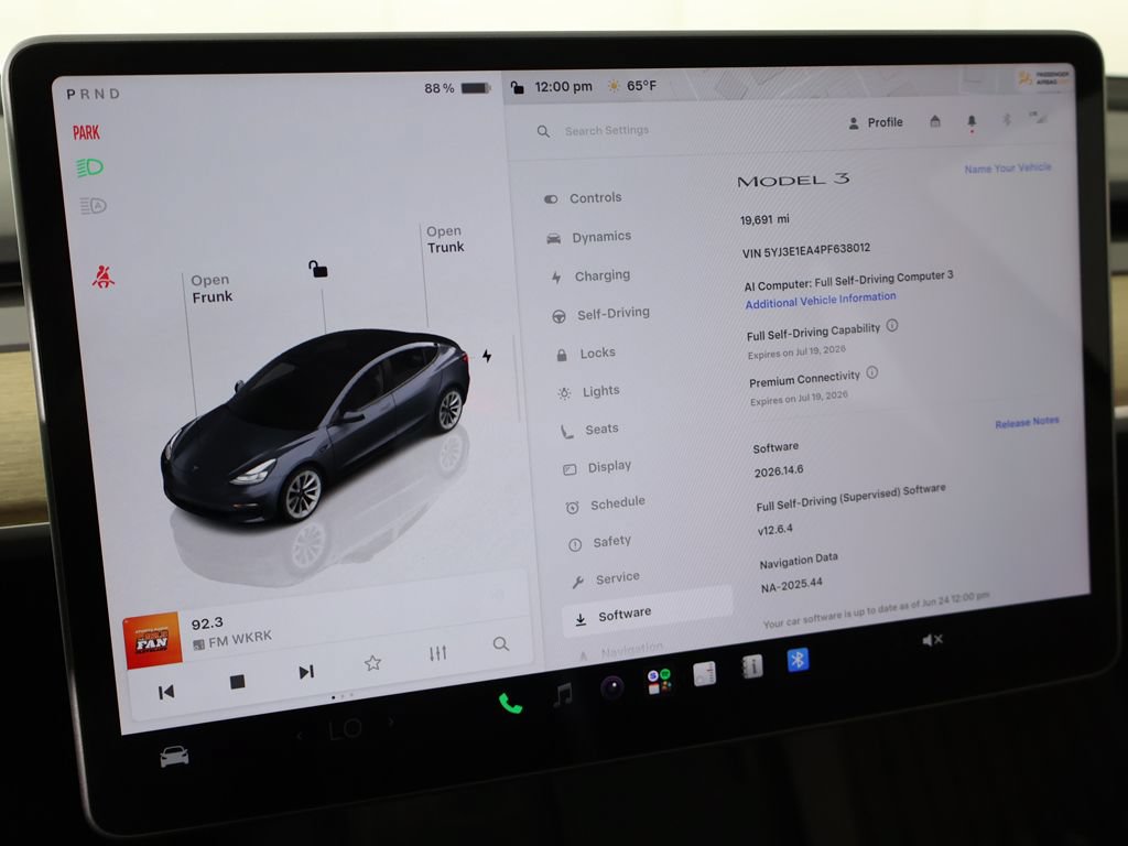 Used 2023 Tesla Model 3 Standard Range RWD image 41
