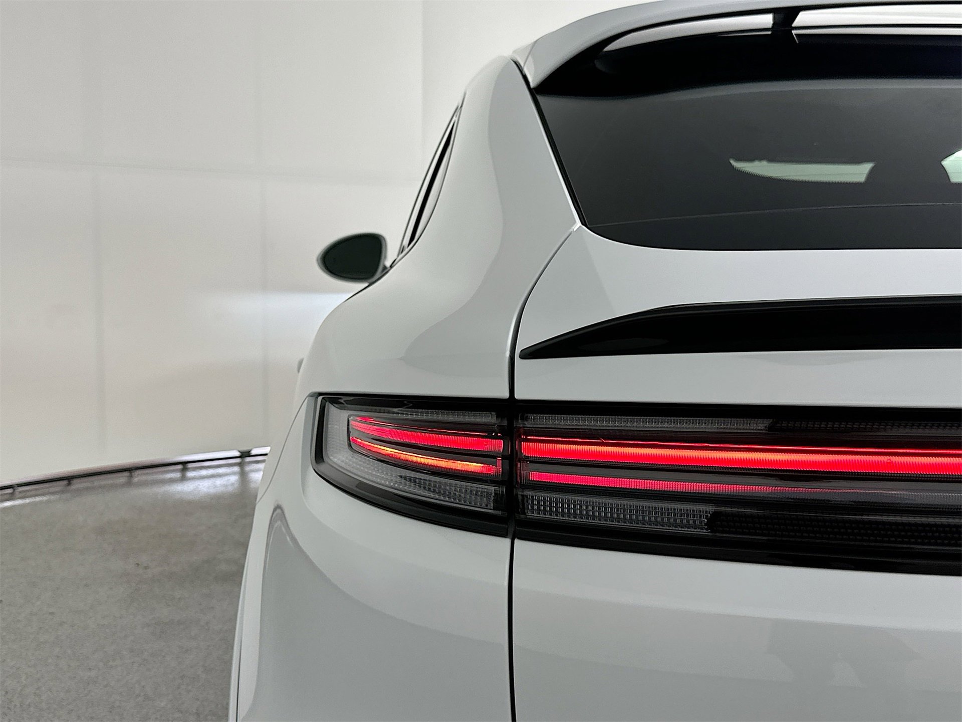 New 2026 Porsche Cayenne GTS image 16