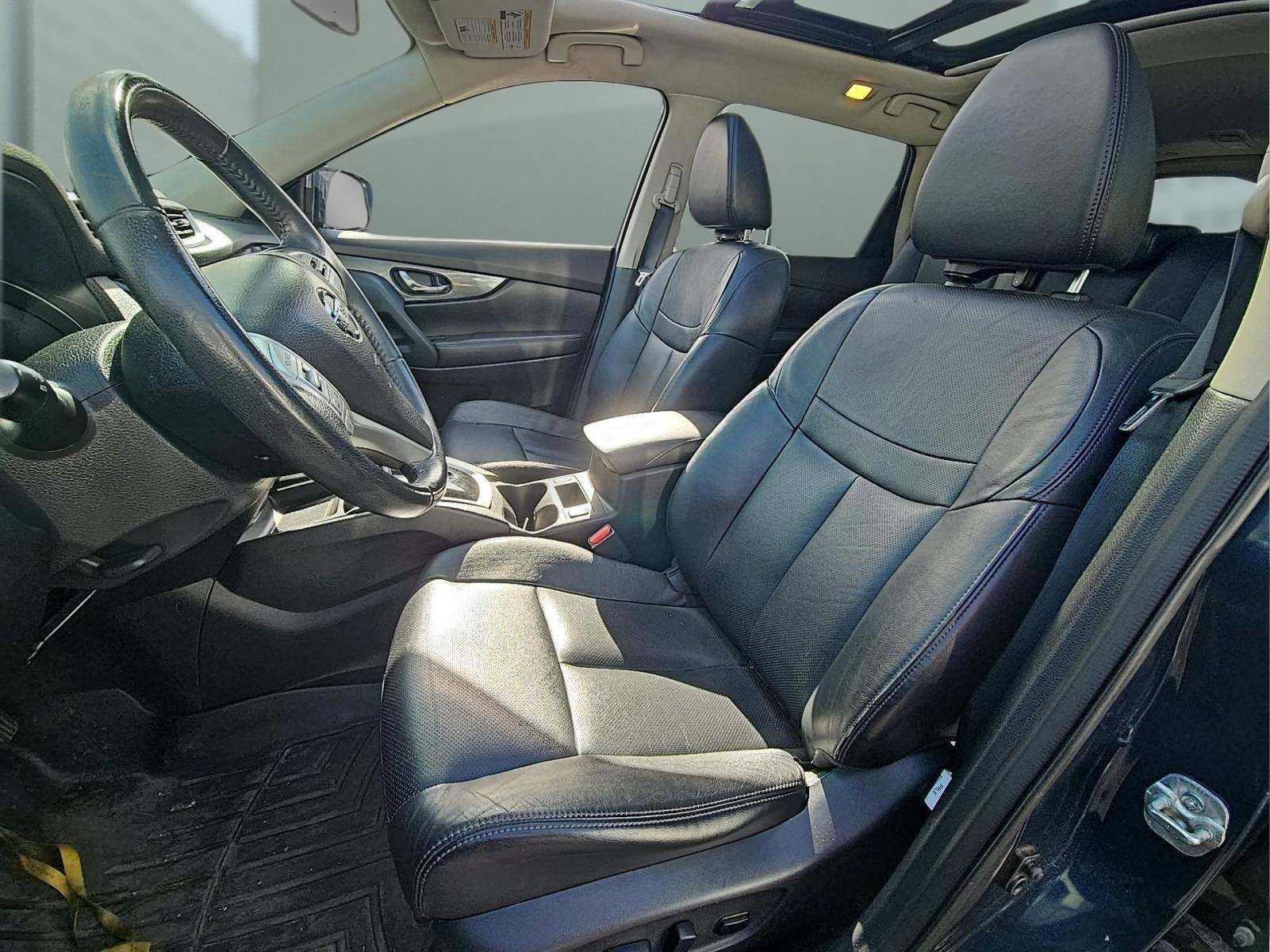 Used 2015 Nissan Rogue SL w/ SL Premium Package image 14