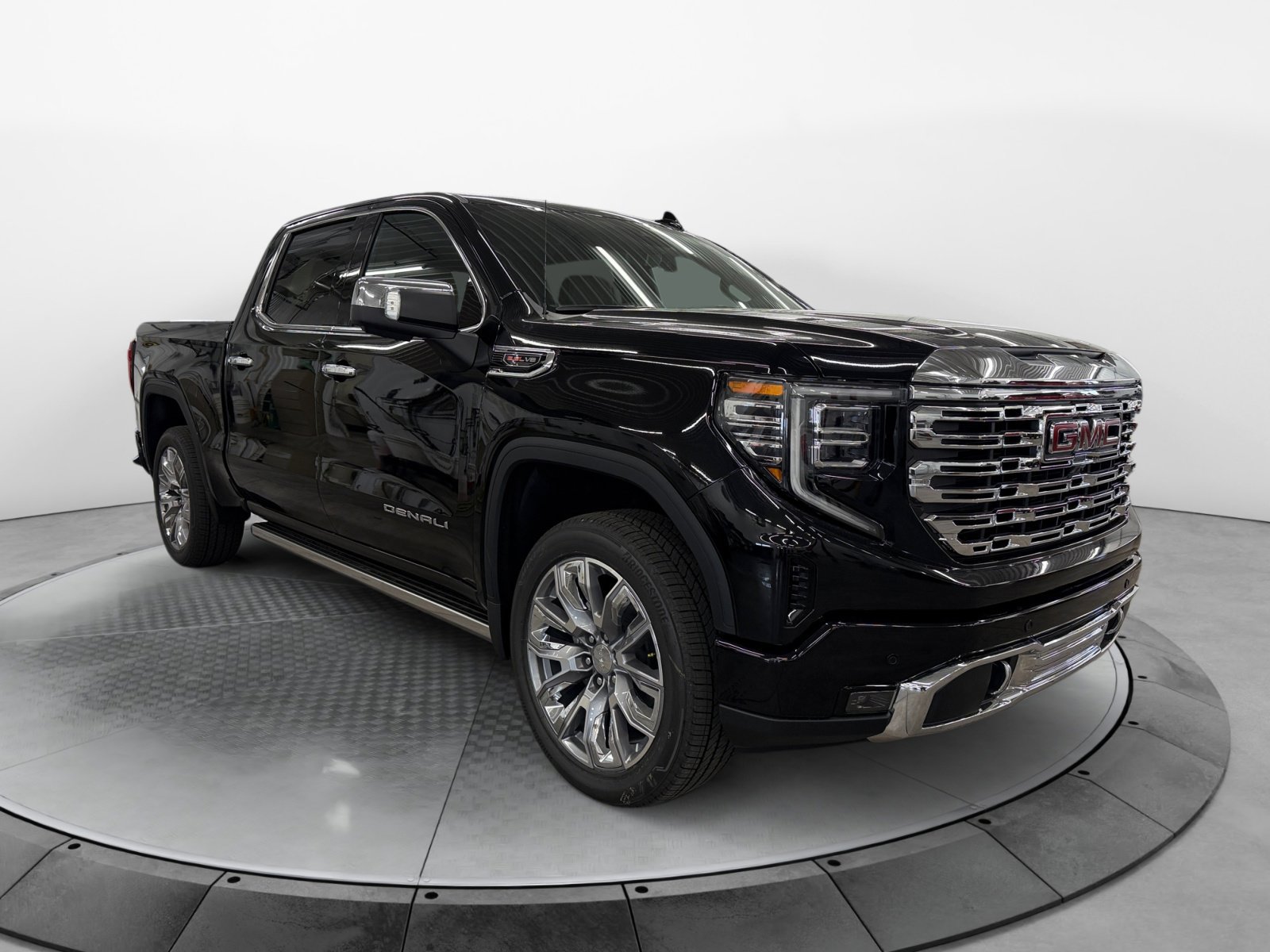 New 2026 GMC Sierra 1500 Denali w/ Denali Reserve Package AWD/4WD image 4