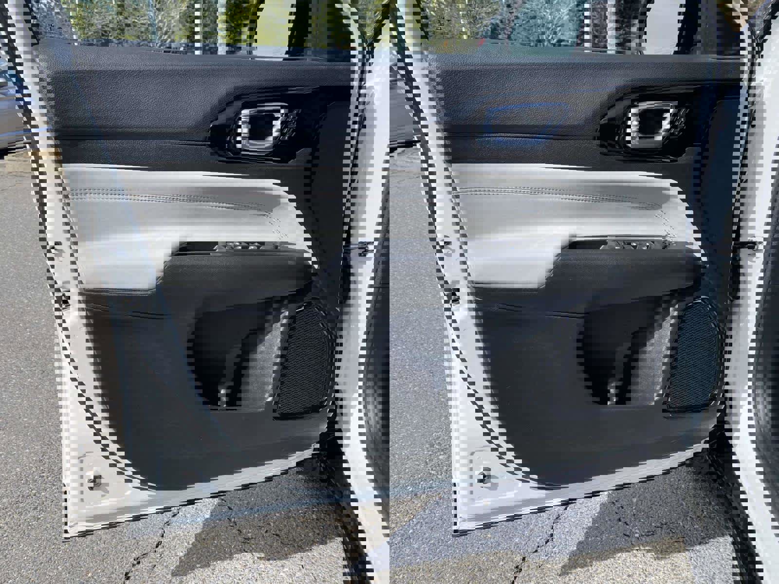 Used 2024 Jeep Compass Limited w/ Elite Group image 10