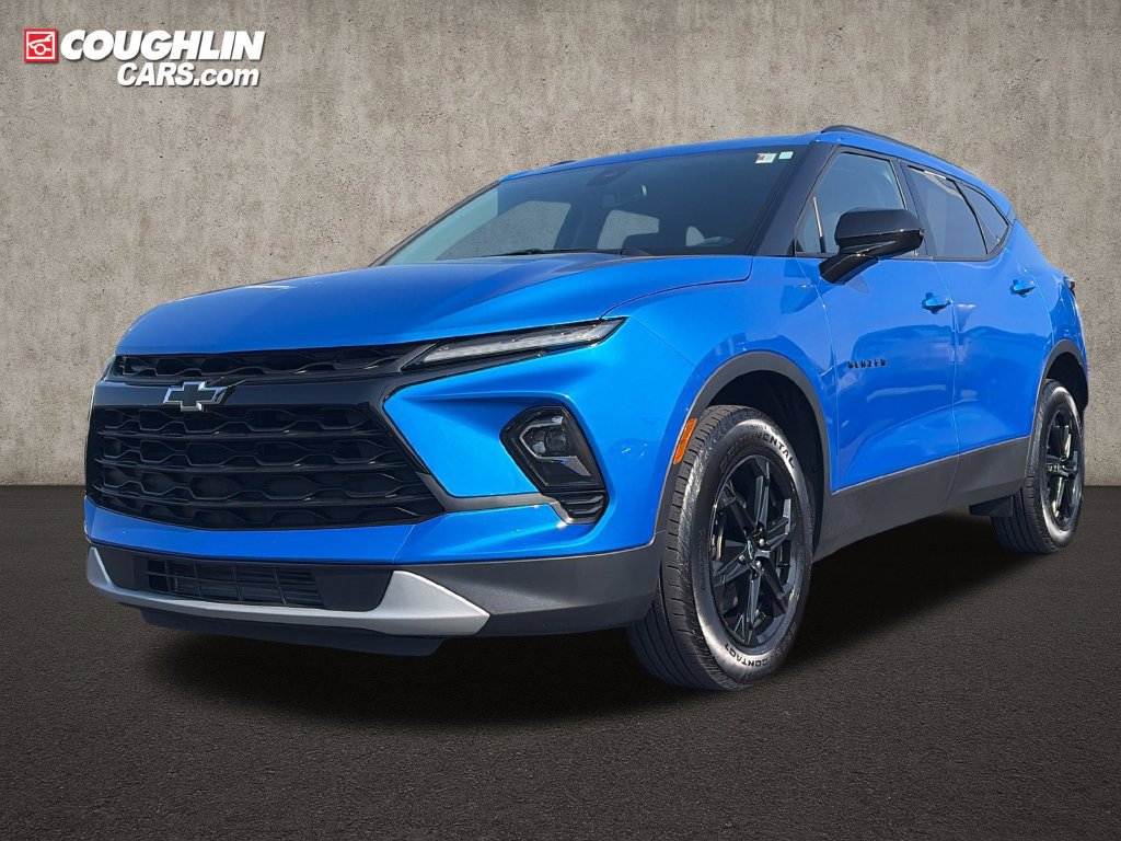 Used 2024 Chevrolet Blazer LT w/ Convenience Package FWD image 3