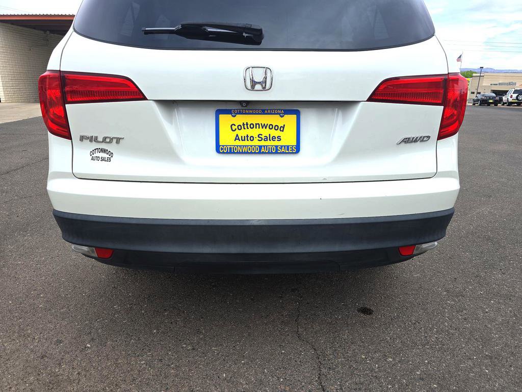 Used 2017 Honda Pilot EX image 32
