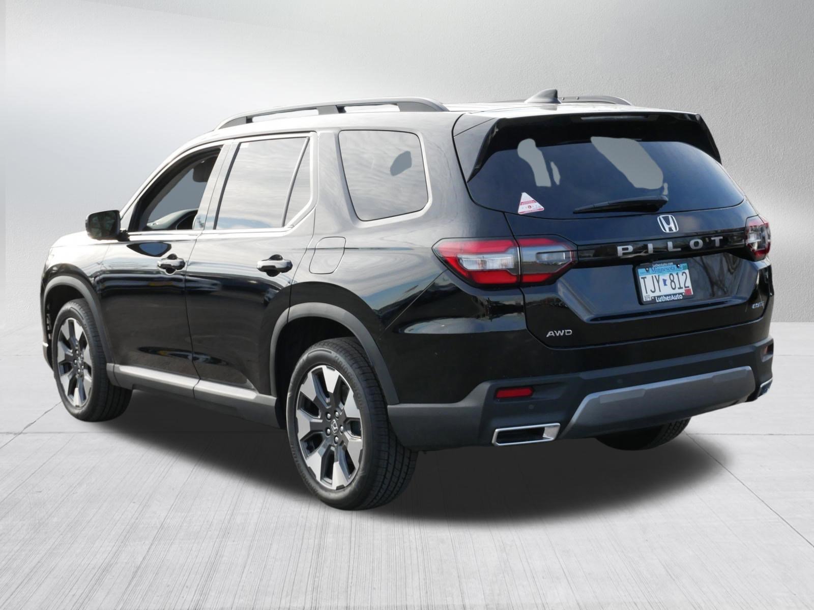Certified 2026 Honda Pilot Elite image 5