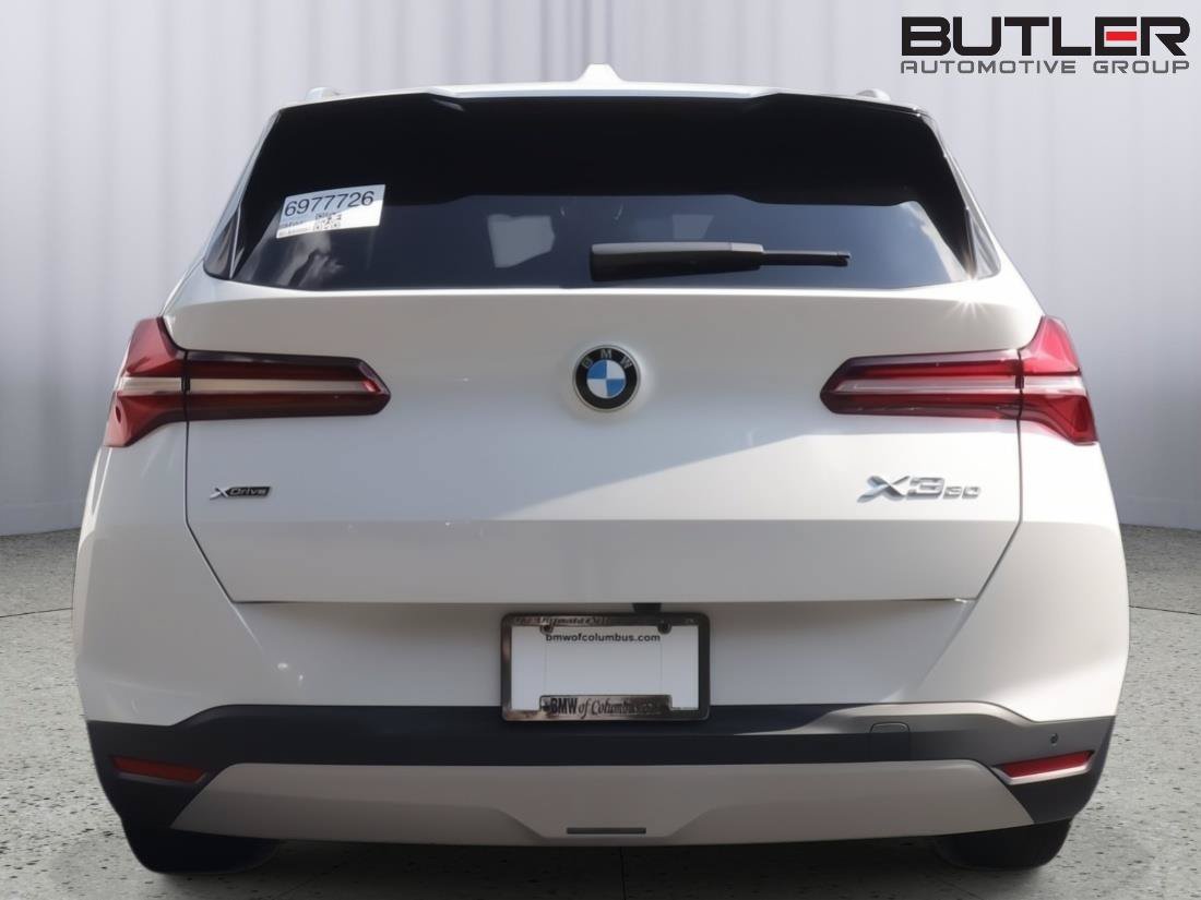 Used 2025 BMW X3 xDrive30i AWD/4WD image 4