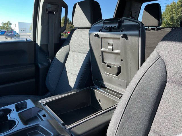 Used 2023 Chevrolet Silverado 1500 Custom Trail Boss AWD/4WD image 33