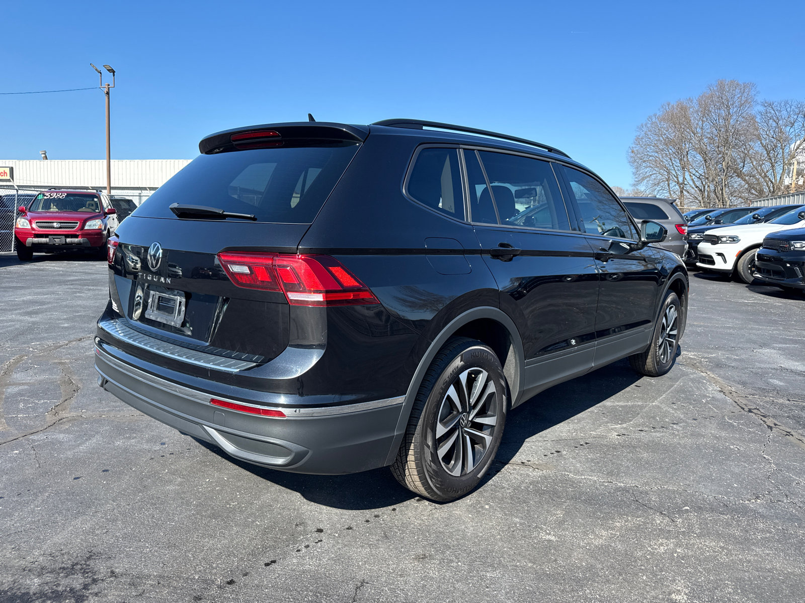 Used 2022 Volkswagen Tiguan S image 5
