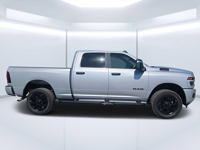 Used 2026 RAM 2500 Big Horn AWD/4WD image 2