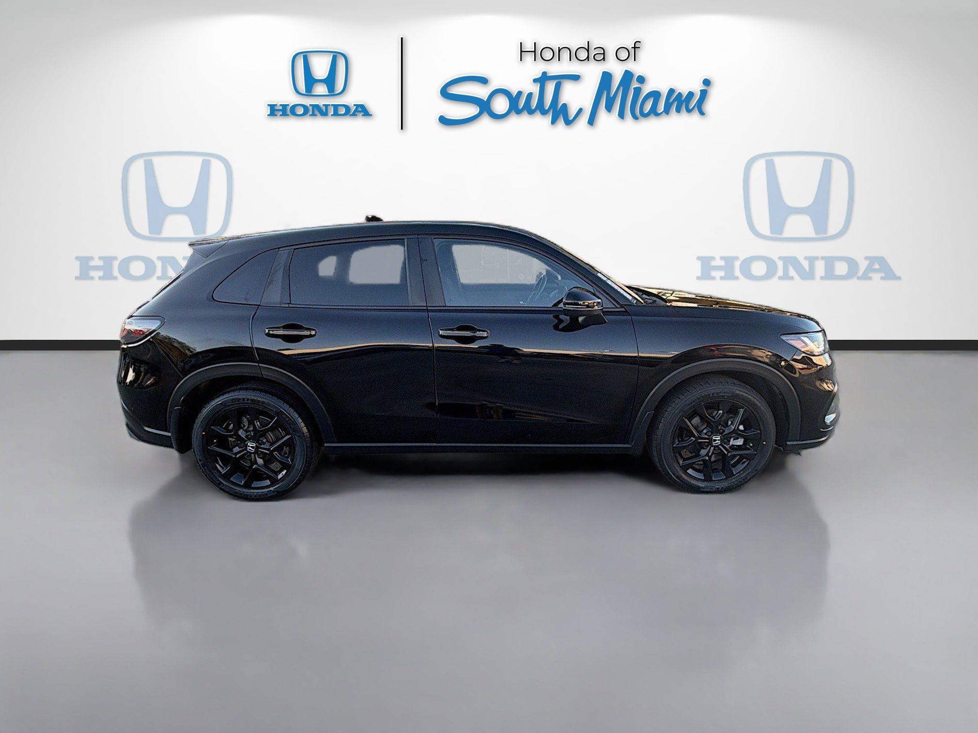 Used 2024 Honda HR-V Sport image 8