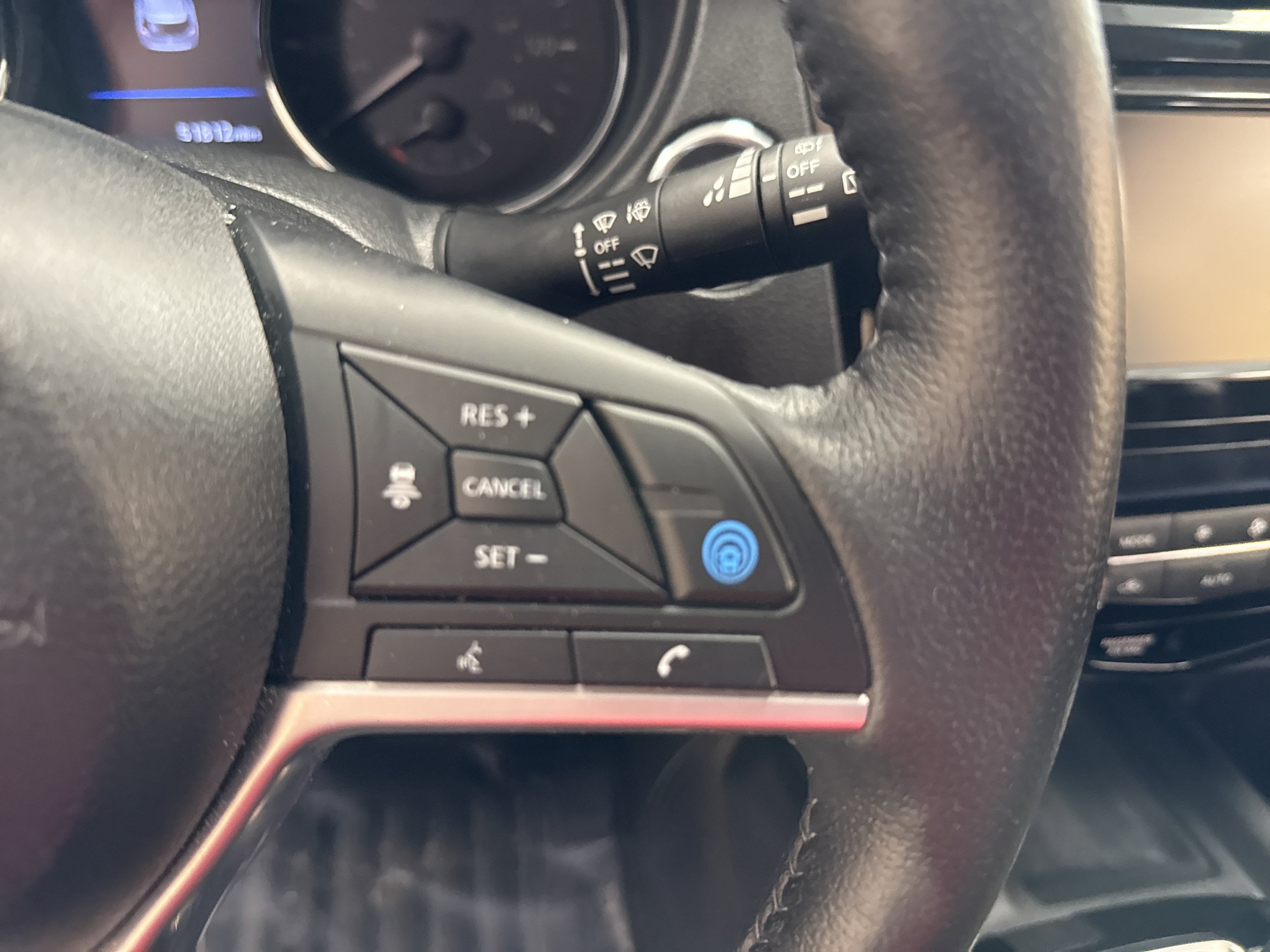Used 2019 Nissan Rogue SV w/ Premium Package AWD/4WD image 50