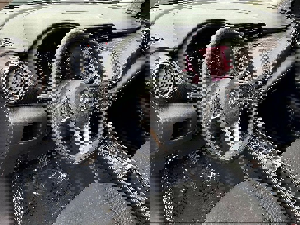 Used 2023 Nissan Kicks SV FWD image 8