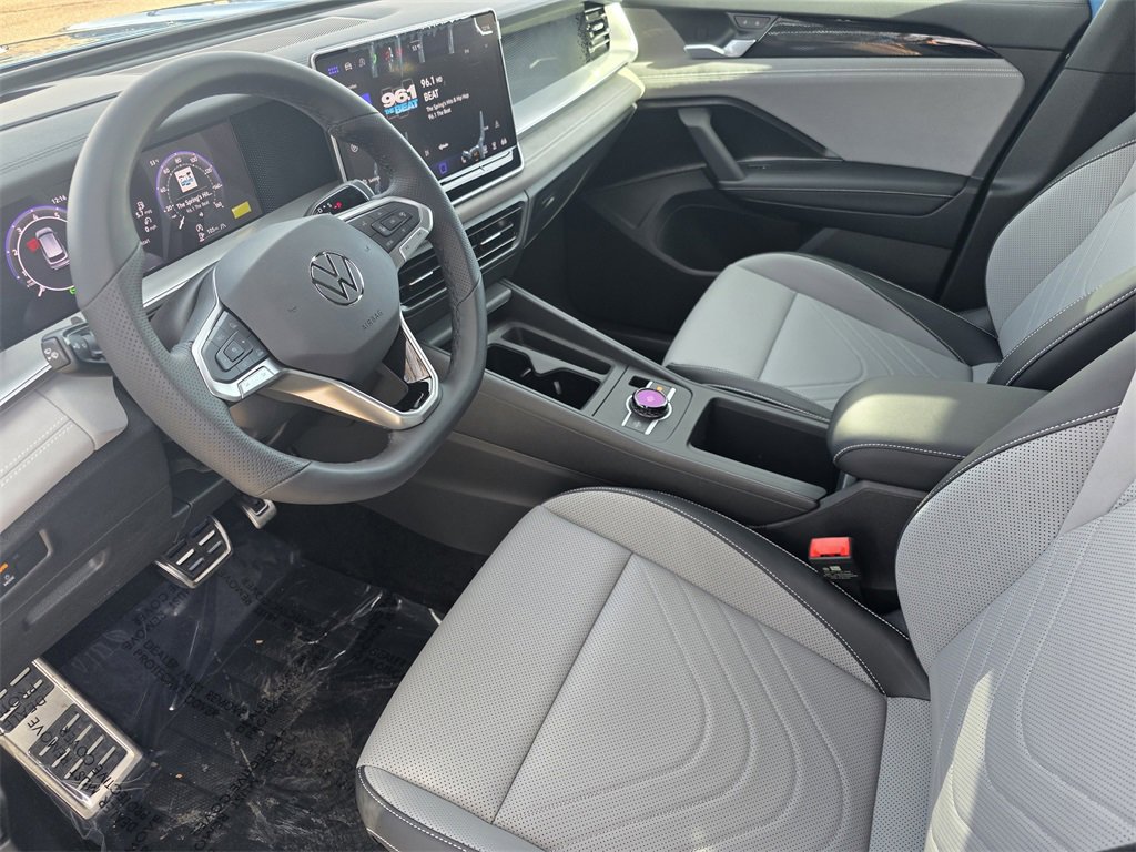 New 2026 Volkswagen Tiguan SE R-Line image 7