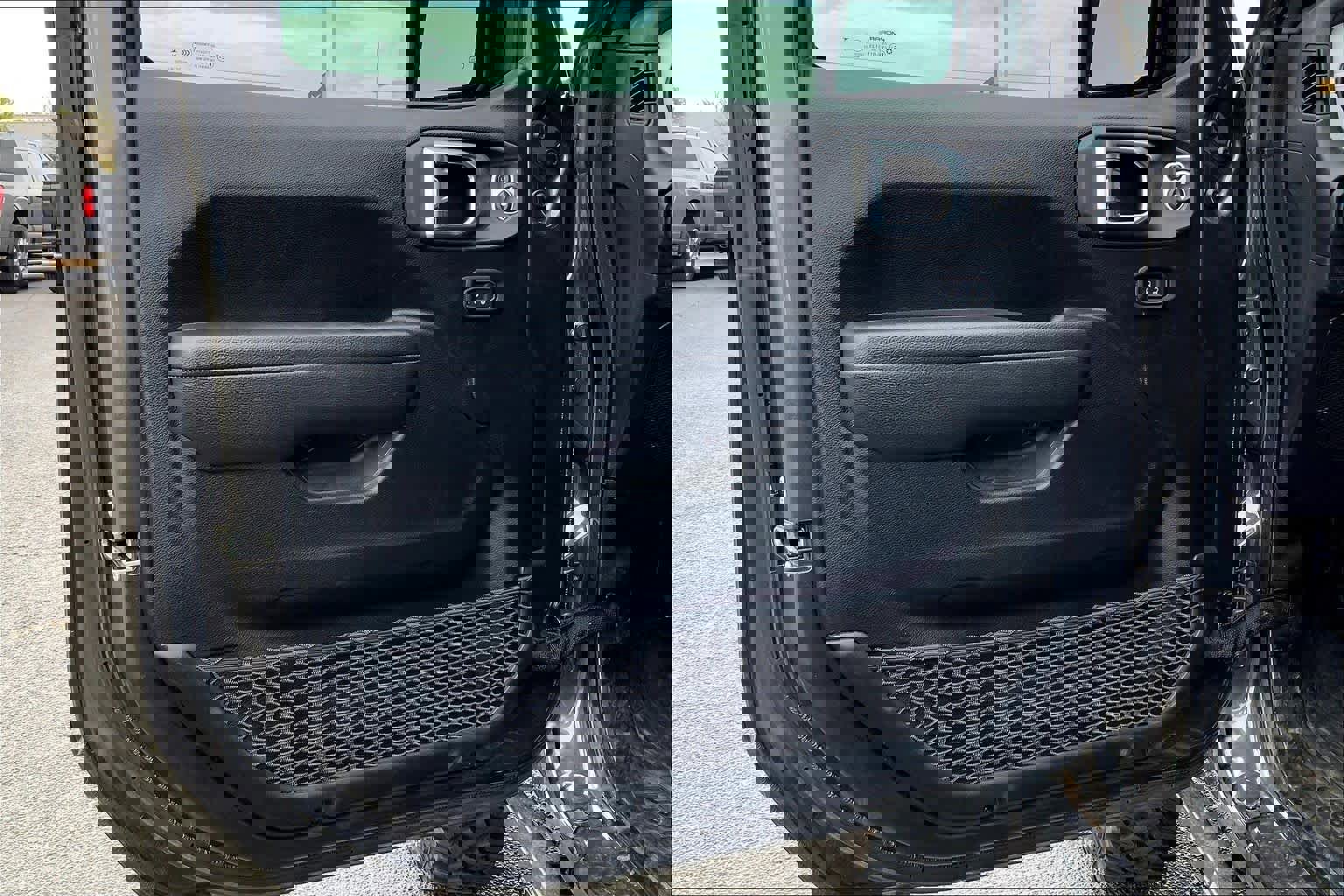 Used 2024 Jeep Gladiator Sport image 22