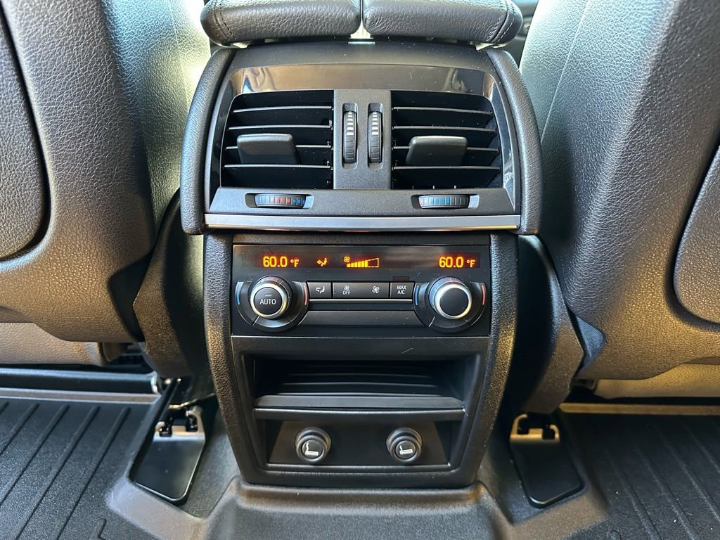 Used 2015 BMW X5 xDrive35d image 21