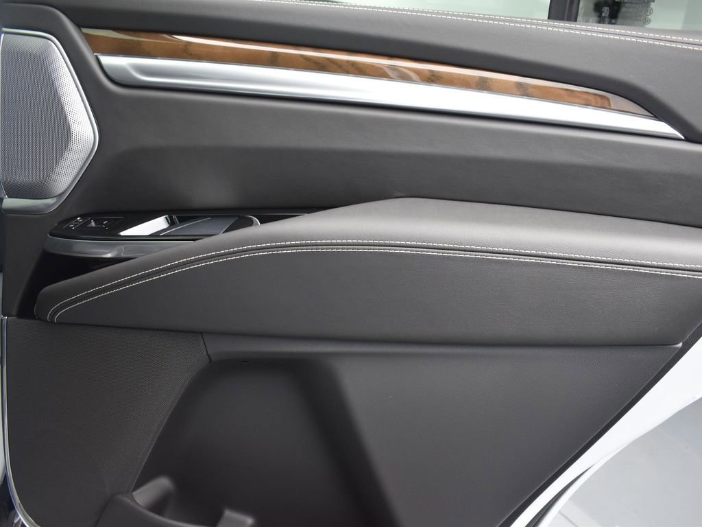 Certified 2026 Cadillac Escalade Platinum Sport w/ LPO, ONYX Package image 33