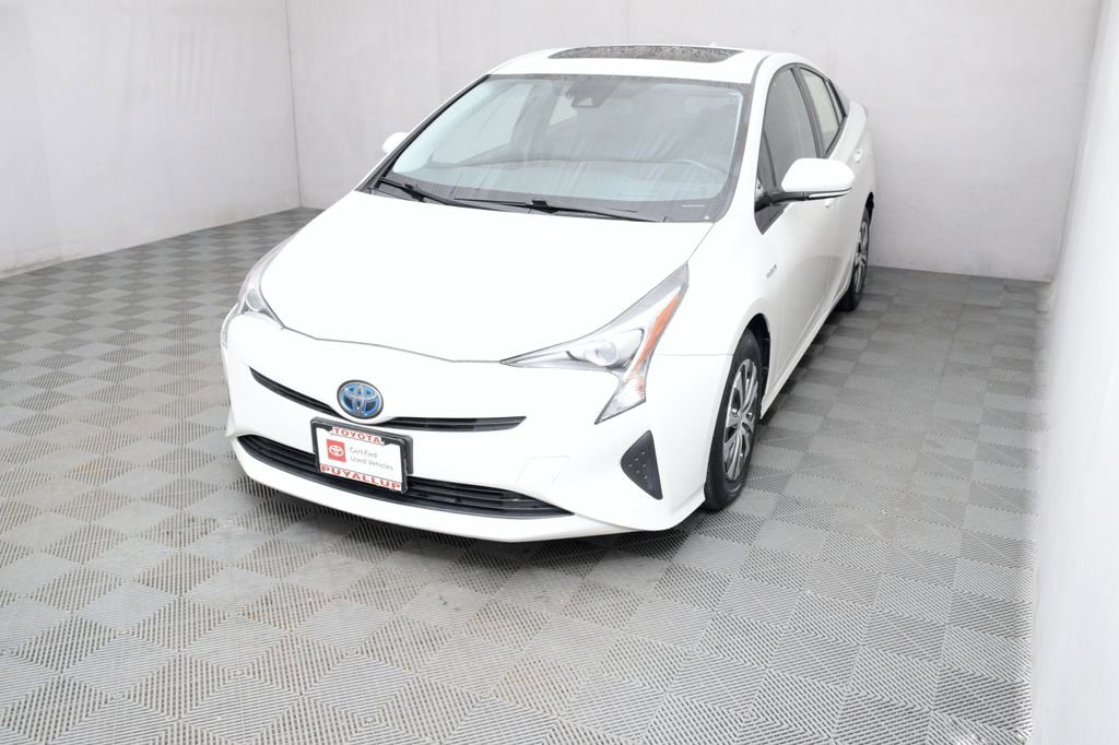 Certified 2016 Toyota Prius Four w/ Advanced Technology Package FWD image 1