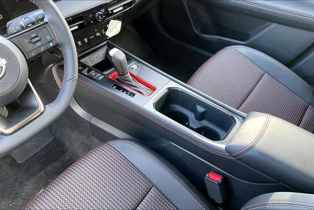 New 2026 Nissan Kicks SR FWD image 6