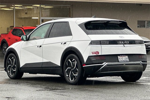 Certified 2024 Hyundai Ioniq 5 SE image 9
